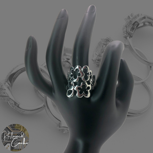 Silver Flower Power Ring - Size 8