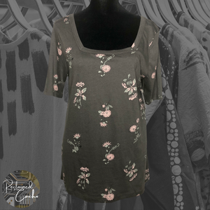 Susina Gray Falling Bouquet Square Neck Elbow Sleeve T-Shirt - Size Small