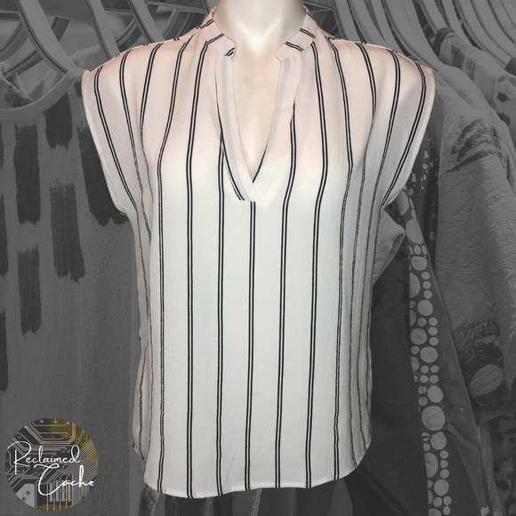 Forever 21 White and Black Striped Shirt - Size Small