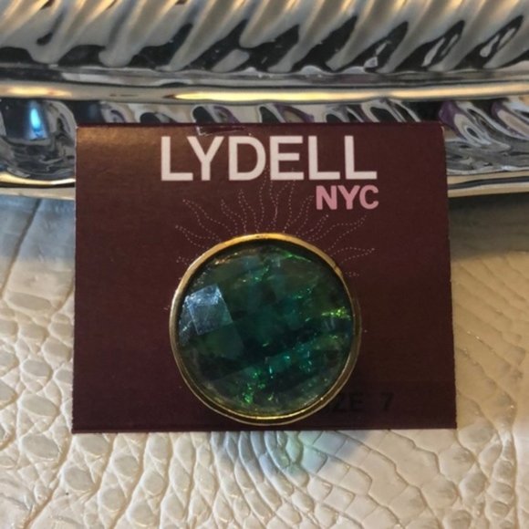 Blue Green Cocktail Ring - Size 7