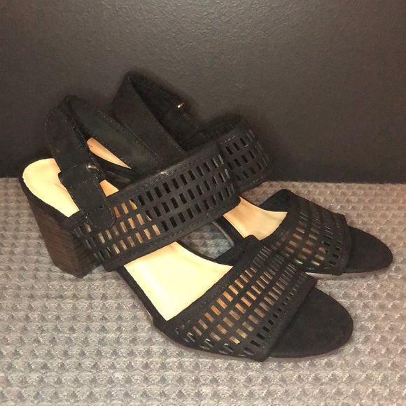 Women - Size 7 - Black Simply Styled Sandals - Size 7